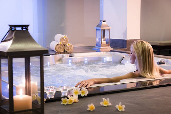 Bồn tắm Jacuzzi là gì